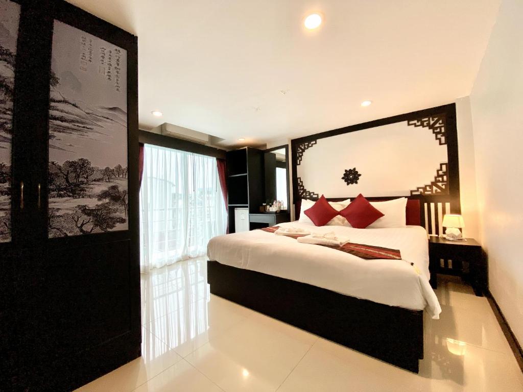 Sunray Beach Hotel Patong - Resim 7