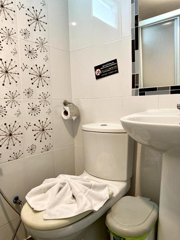 Sunray Beach Hotel Patong - Resim 42