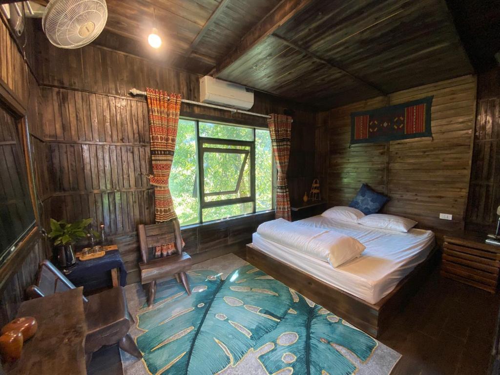 Ha Giang Xanh Retreat - Trekking, Tour, Motorbike Rental - Cottage With Garden View