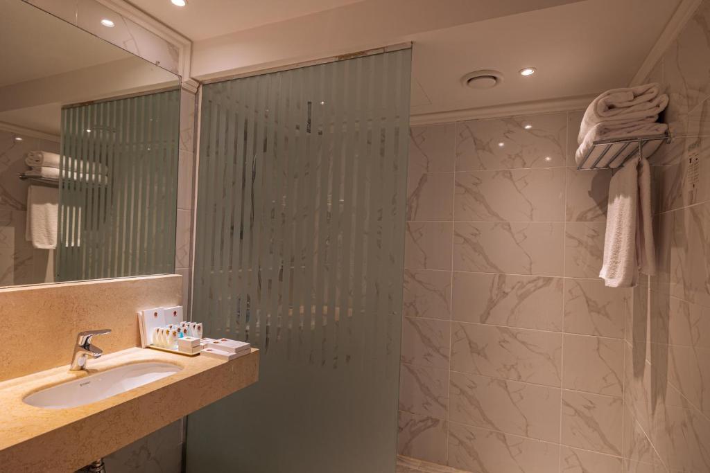 Akassia Swiss Resort - 8