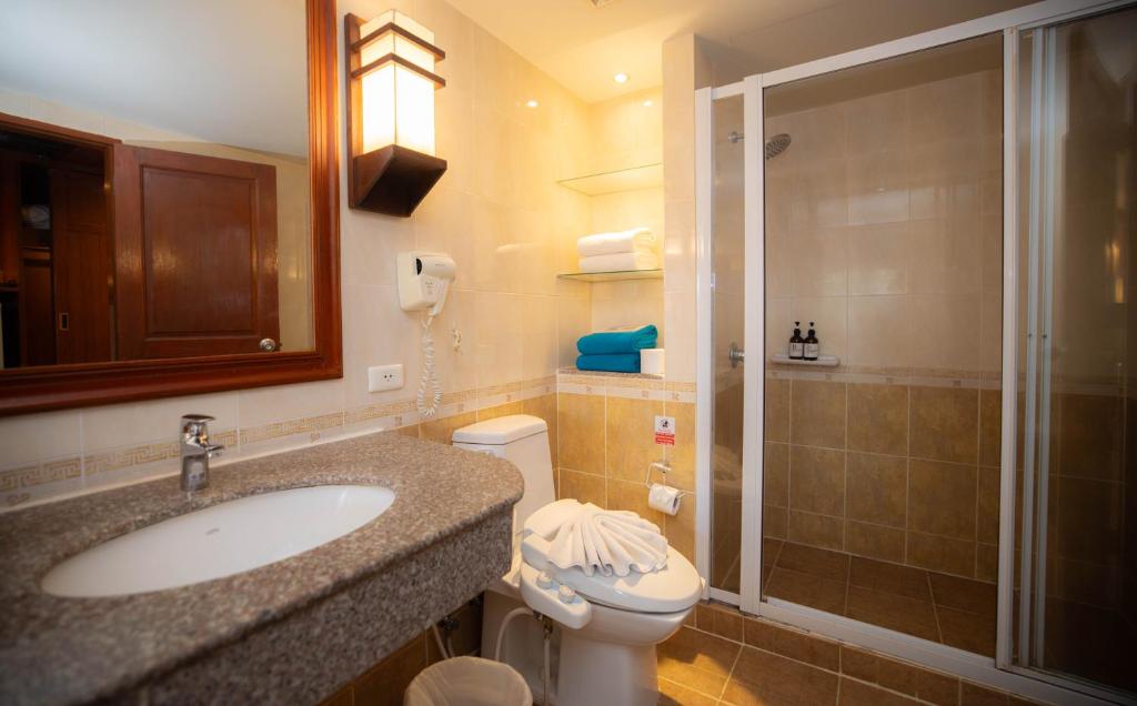 Baumanburi Hotel Patong - Resim 45