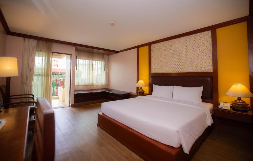 Baumanburi Hotel Patong - Resim 44