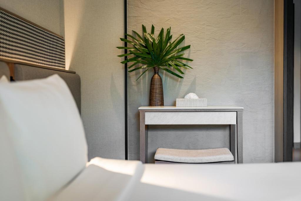 Mandarava Resort and Spa, Karon Beach - 13