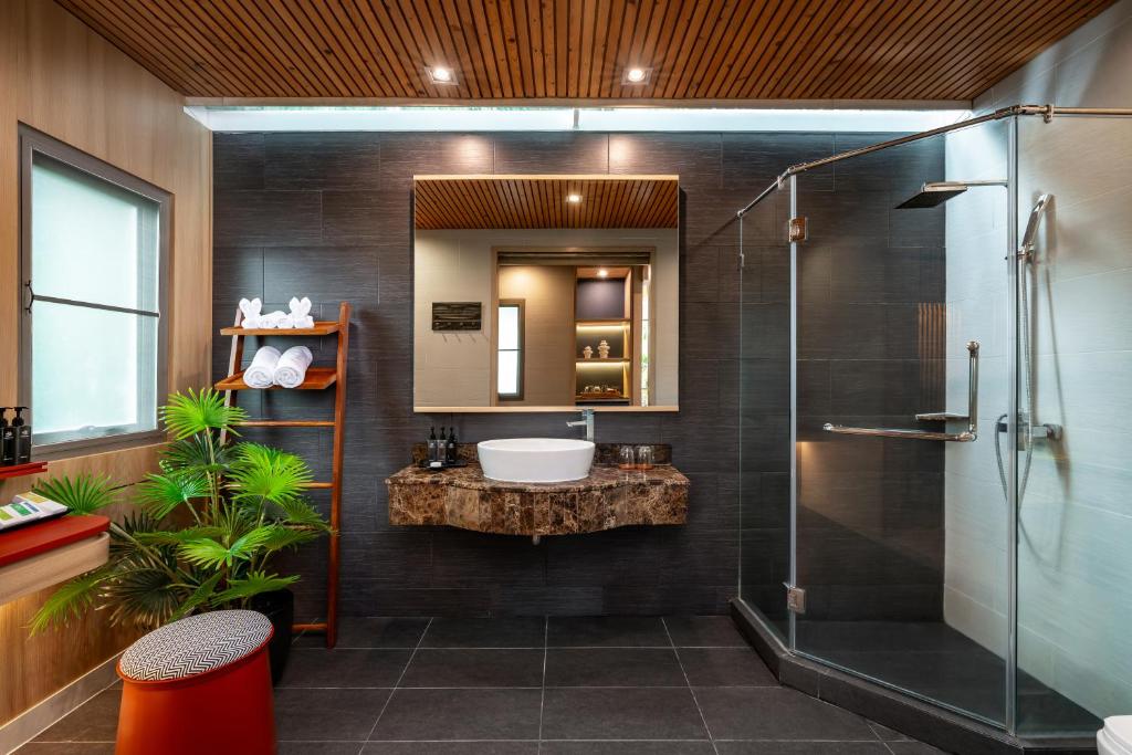 Mandarava Resort and Spa, Karon Beach - 7