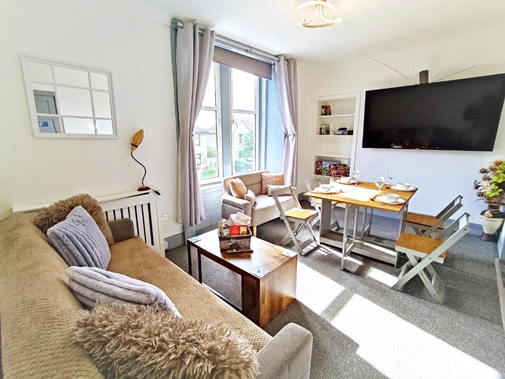 Μια τηλεόραση ή/και κέντρο ψυχαγωγίας στο Dundee Football Stadium Apartment