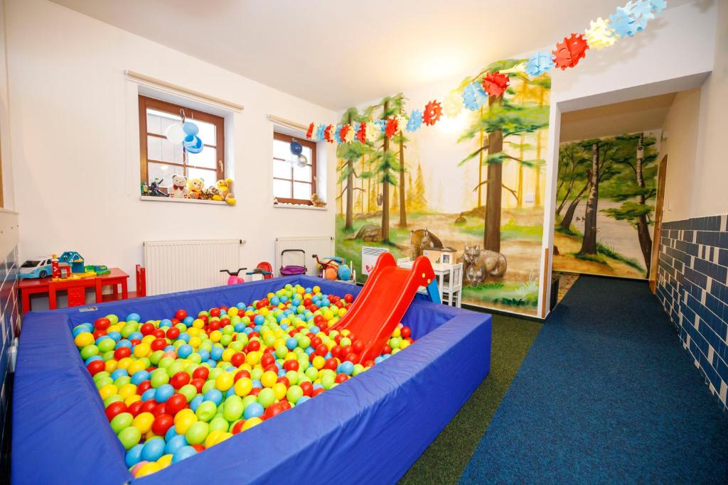 Dětský klub v ubytování Hotel Modrásek