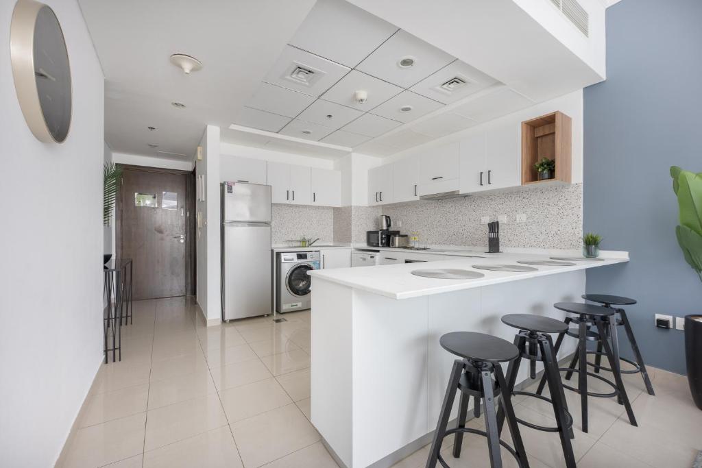 Fotografie z fotogalerie ubytování Comfortable 1BR with Amazing Views Perfect for 4! v Dubaji
