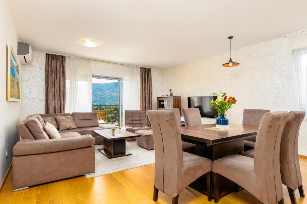 Posezení v ubytování Apart hotel M S KATUNJANIN