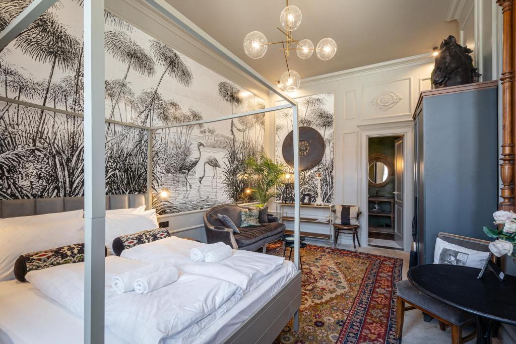 Jungle Design 2BDR Apartment 1072 Budapest, 20 Rákóczi út kép - 1