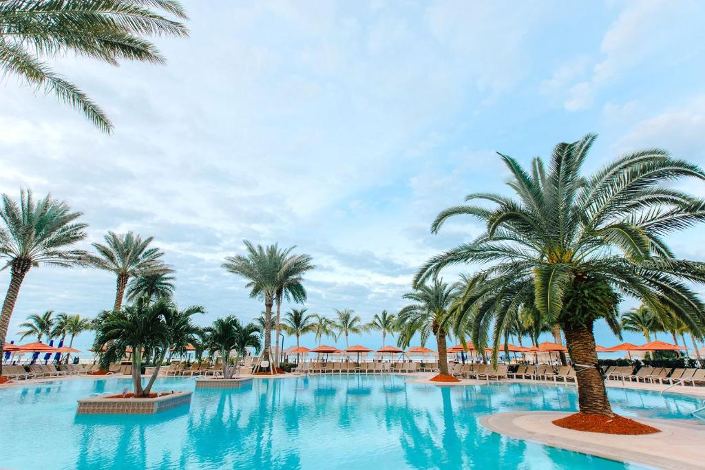 Piscina en o cerca de JW Marriott Marco Island Beach Resort