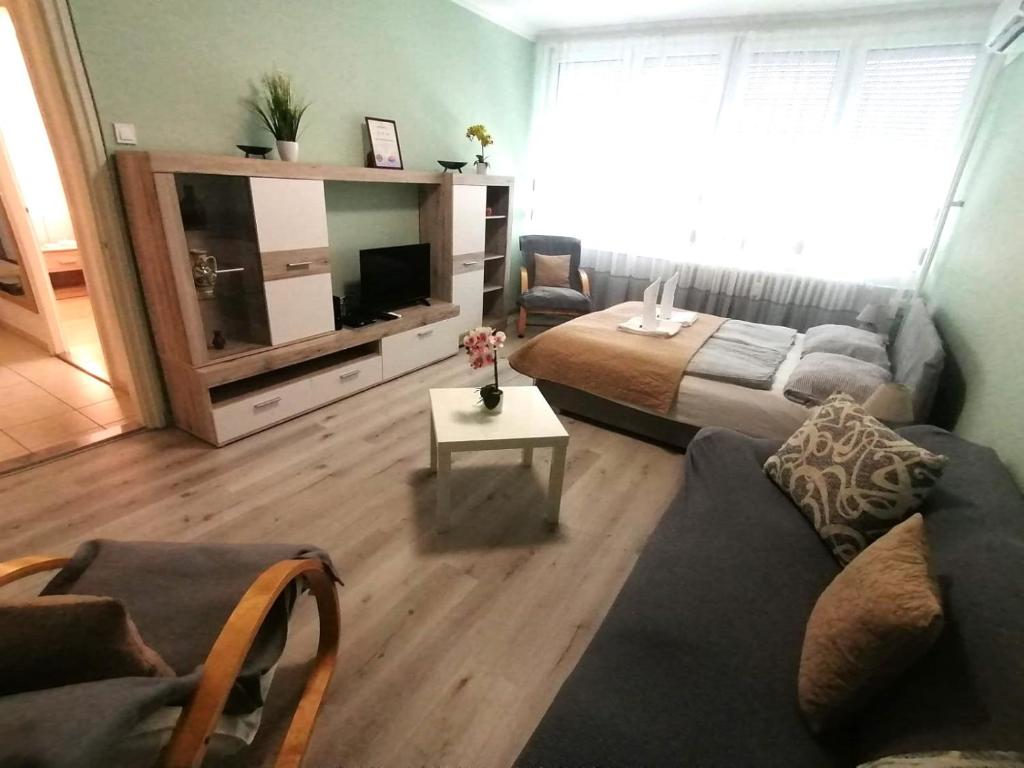 Zdjęcie z galerii obiektu Sweet Dreams Apartman w Nyíregyházie