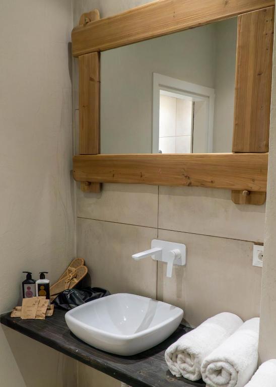 The Noverian Bios Santorini - 16