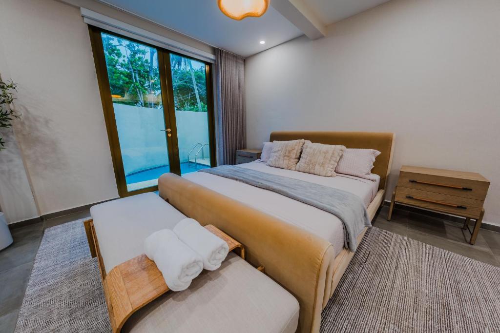 Ένα ή περισσότερα κρεβάτια σε δωμάτιο στο Casa Loba Luxe Unit 1 with private swimming pool