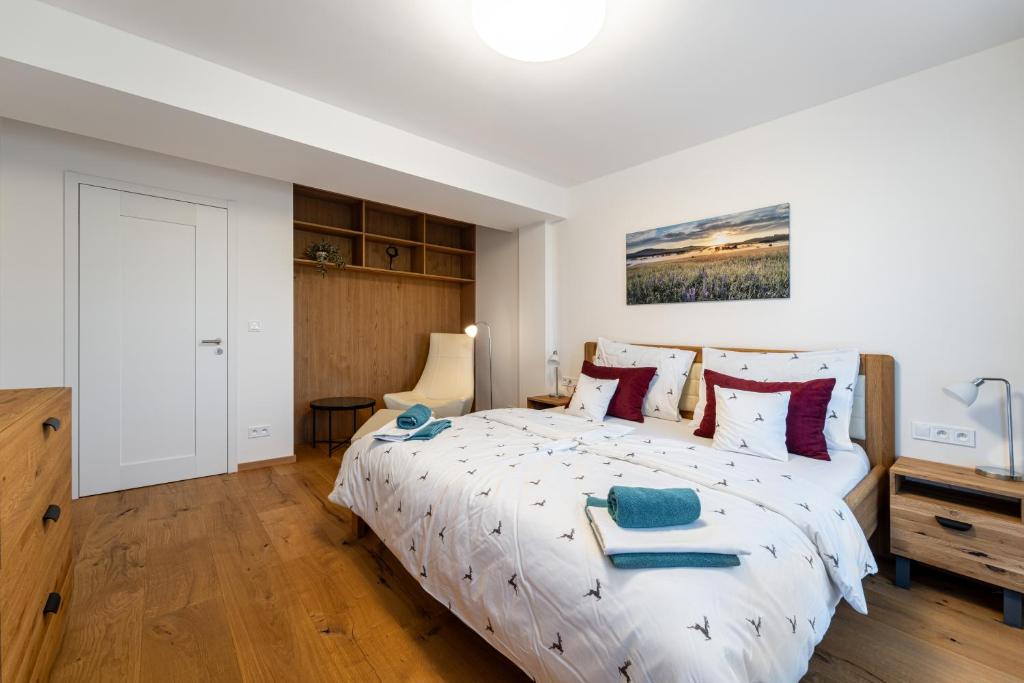 Postel nebo postele na pokoji v ubytování Wellness apartmán Pila na Kvildě