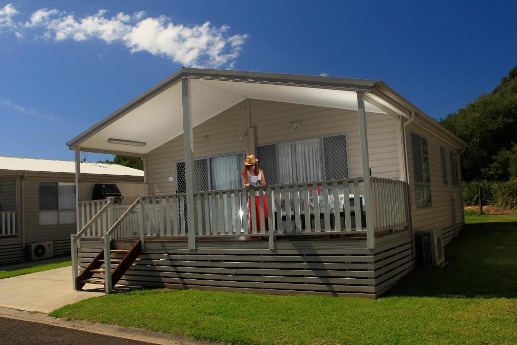 Beachfront Corrimal Beach Tourist Park - Cabine De Luxe Trois Chambres (6 Personnes)