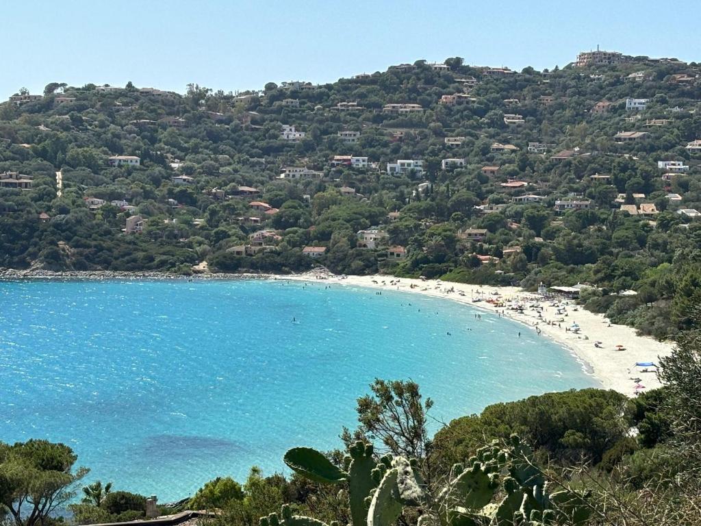 a view of a beach with people on it at CAGLIARI - Appartamento Asfodelo in Cagliari