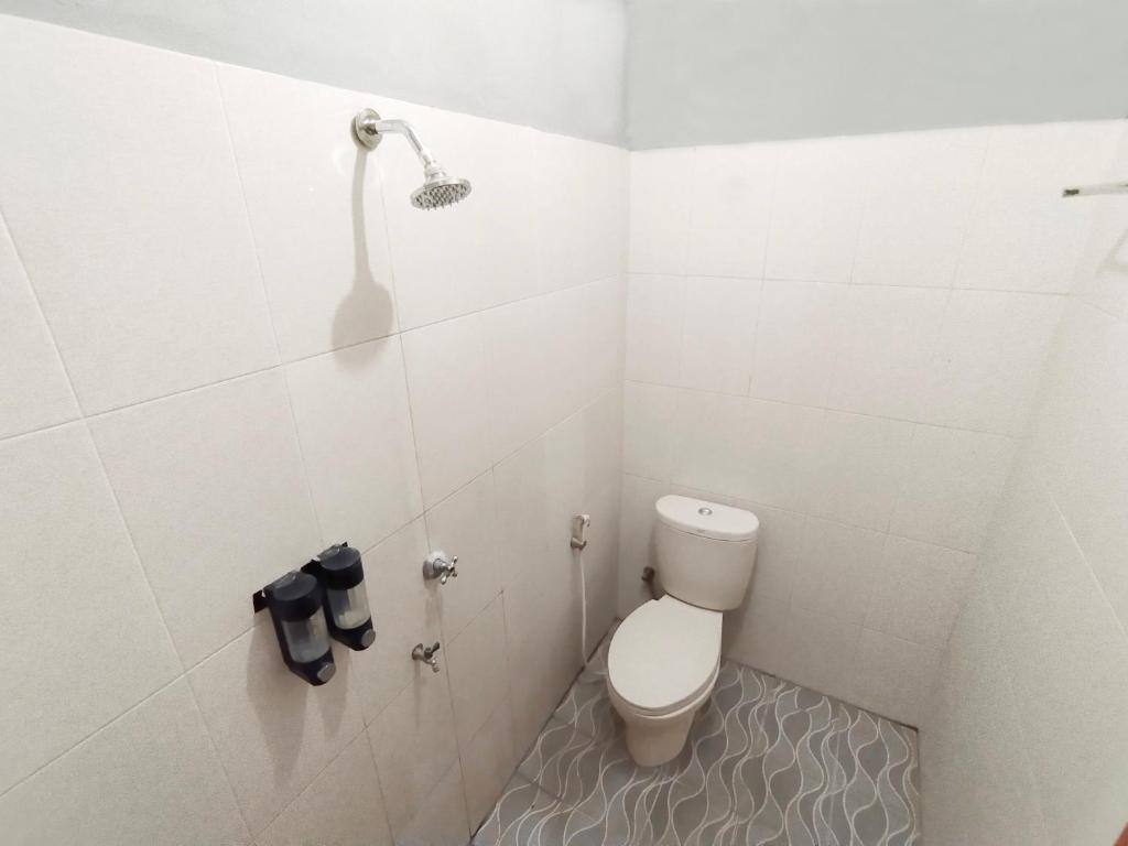 Koupelna v ubytování Guest House Syariah GS Sakinah, Kota Metro