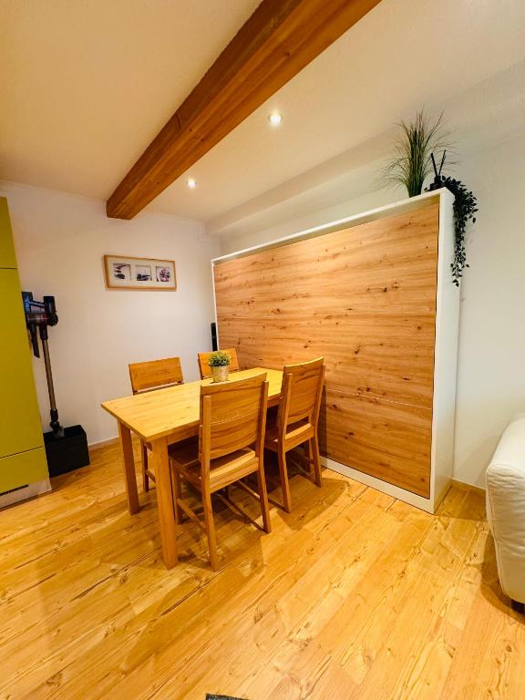 Posezení v ubytování Ferienwohnung Vierseithof
