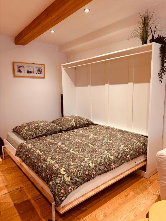 Postel nebo postele na pokoji v ubytování Ferienwohnung Vierseithof