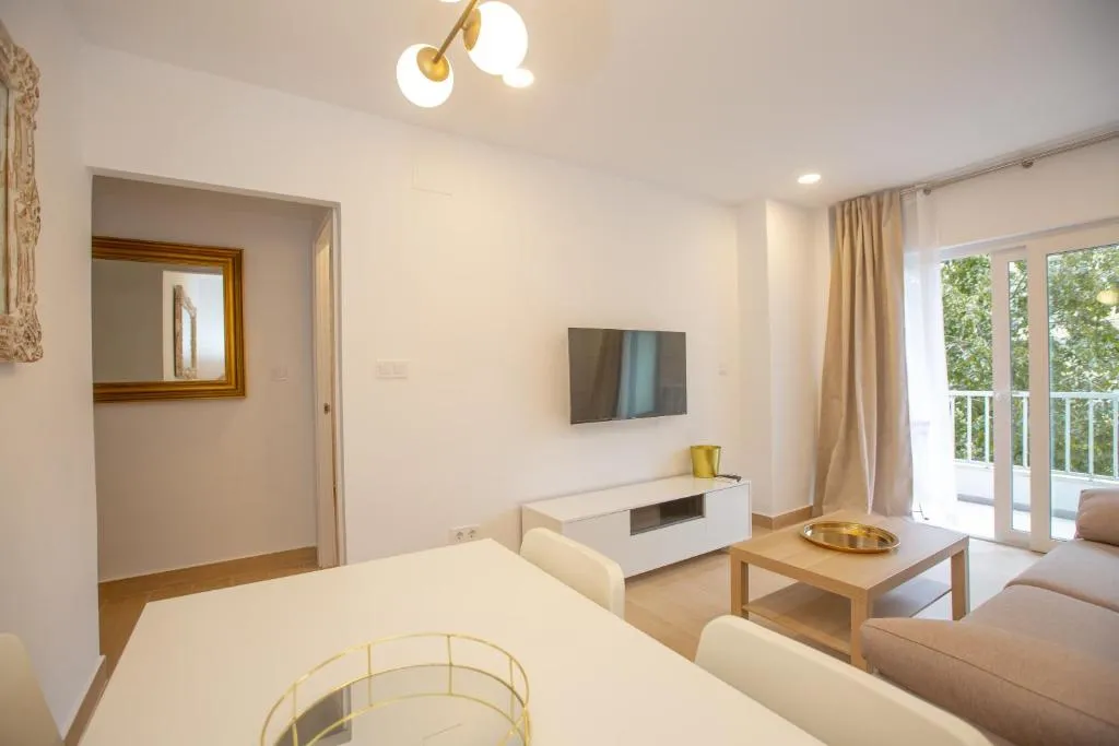 Apolo Beachside Apartment - Marbella Center
