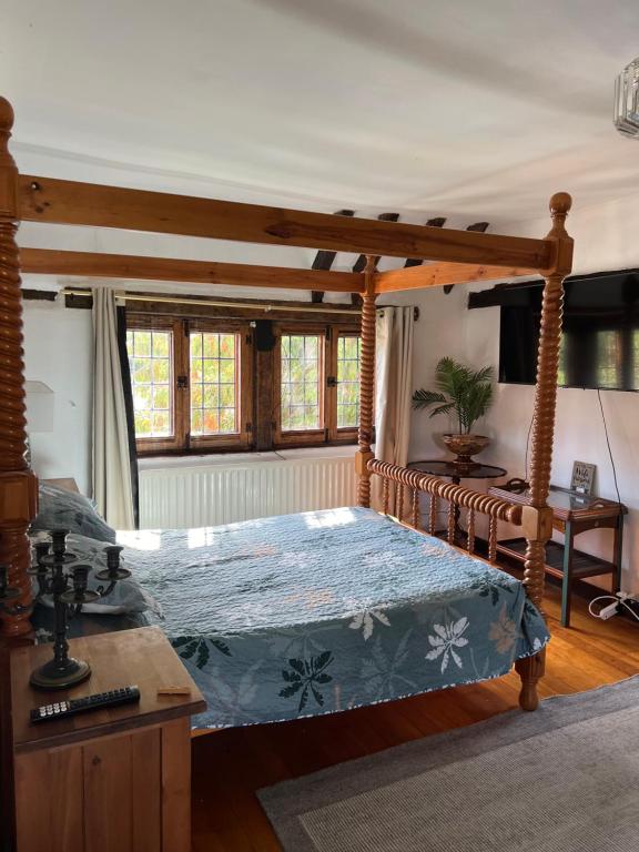 Tudor House - Double Room - En suite