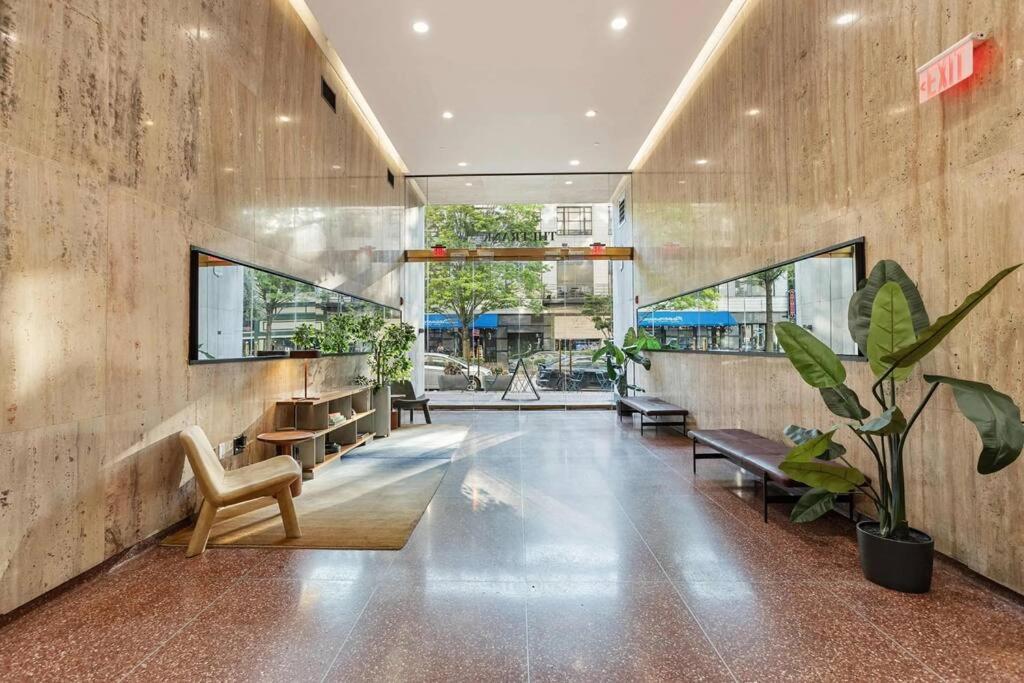 Optimum - Downtown Sanctuary! photo