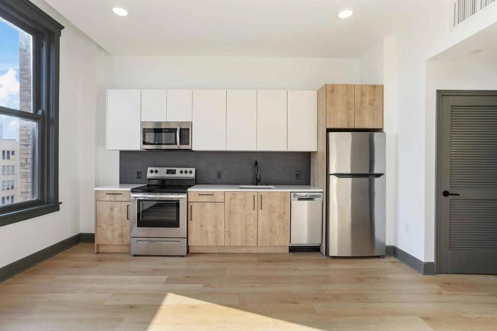 Optimum - Downtown Sanctuary! photo