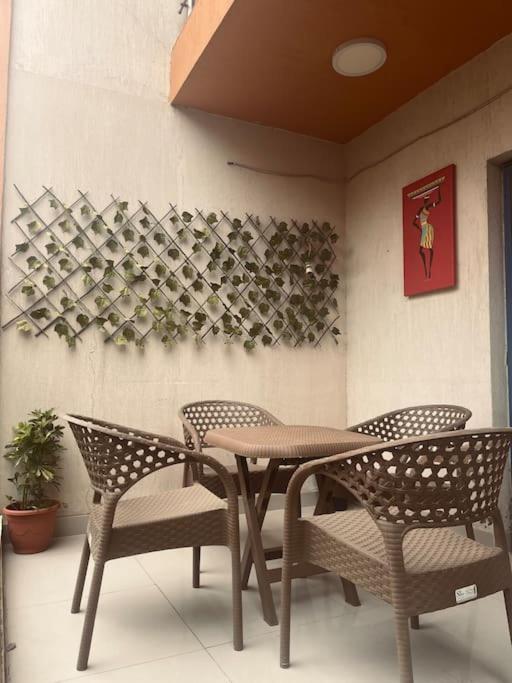 Posezení v ubytování Lovely Apartment with private Garden in New Cairo