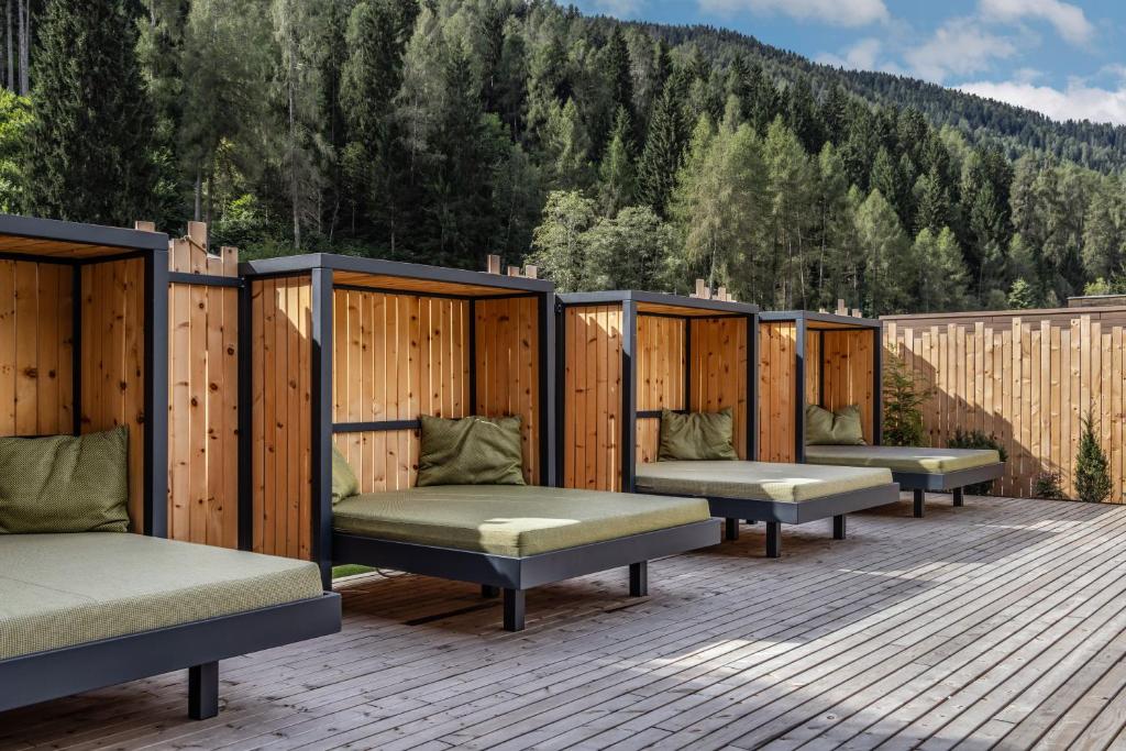 Nespecifikovaný výhled na hory nebo výhled na hory při pohledu z hotelu