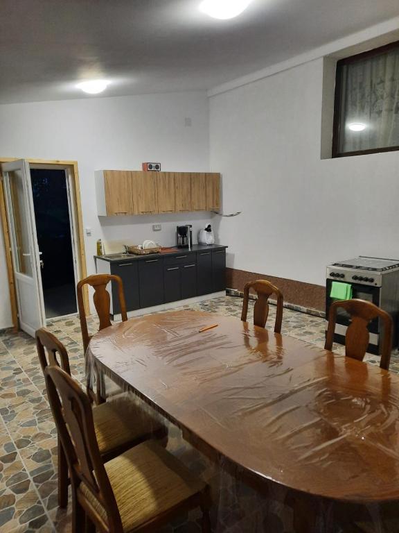 Kuchyň nebo kuchyňský kout v ubytování Casa Dani