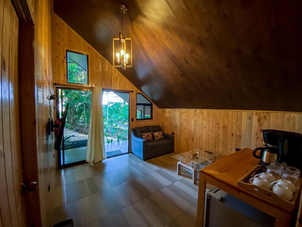 Posezení v ubytování Tityra Lodge