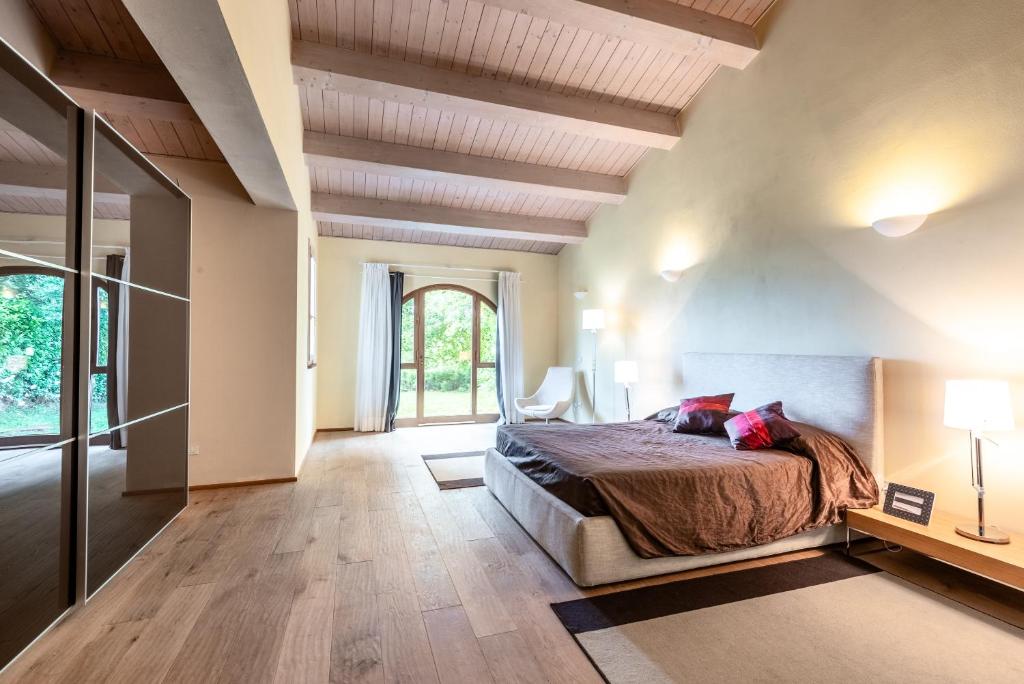 Zdjęcie z galerii obiektu Villa Aquila on two floors - Cignella Resort Tuscany w mieście Osteria Delle Noci
