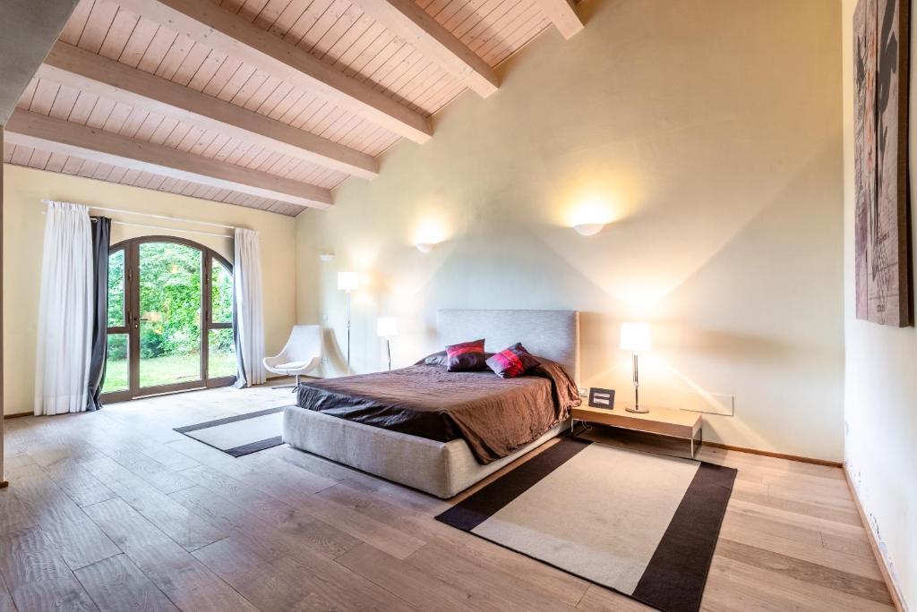 Zdjęcie z galerii obiektu Villa Aquila on two floors - Cignella Resort Tuscany w mieście Osteria Delle Noci