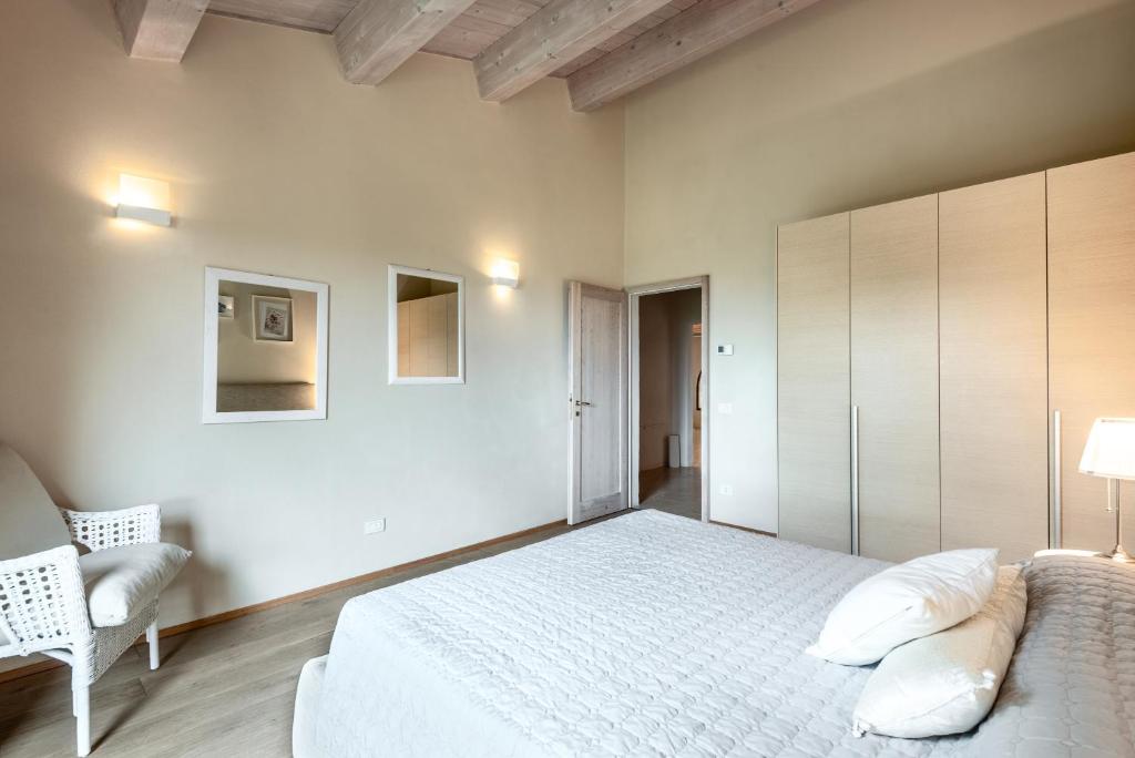 Zdjęcie z galerii obiektu Villa Aquila on two floors - Cignella Resort Tuscany w mieście Osteria Delle Noci