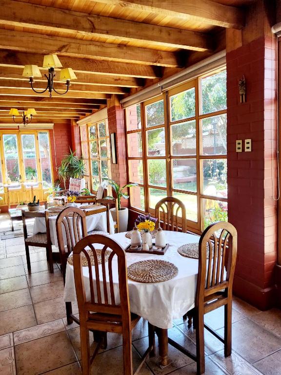 Restaurace v ubytování Casa Emiluz