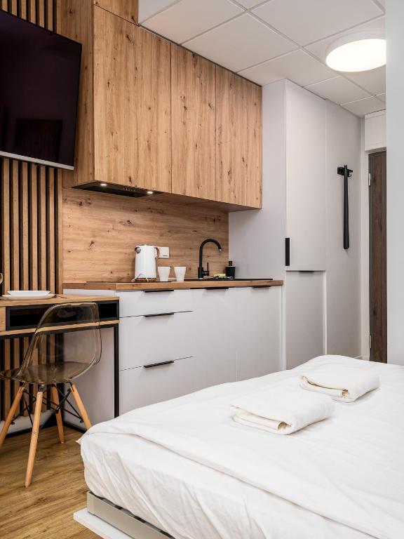 Posteľ alebo postele v izbe v ubytovaní Kasprzaka 29 Bliska Wola Tower By Perfect Apart