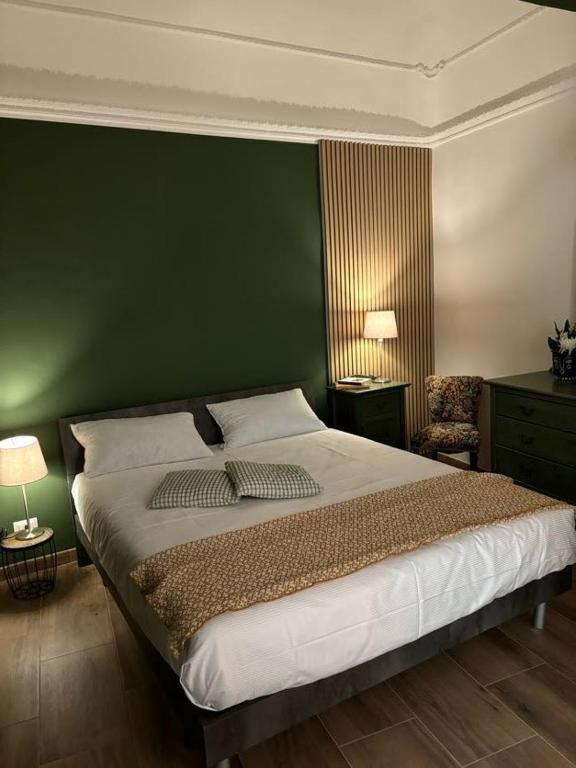 Postel nebo postele na pokoji v ubytování SVR Palace