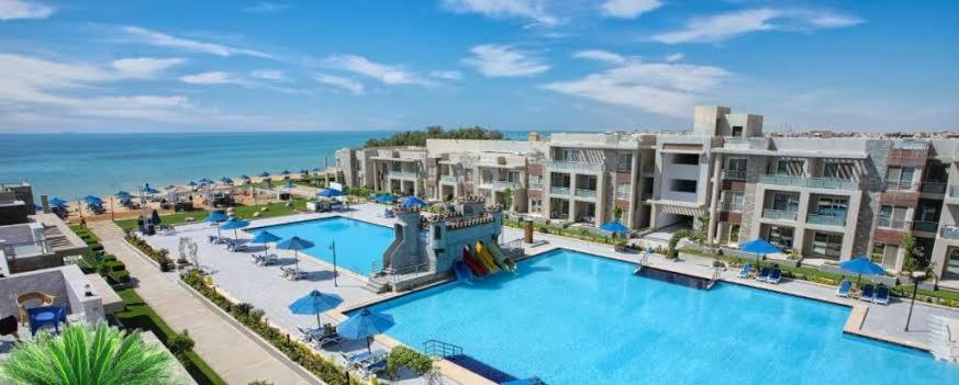 Bazén v ubytování elite residence & aqua park nebo v jeho okolí