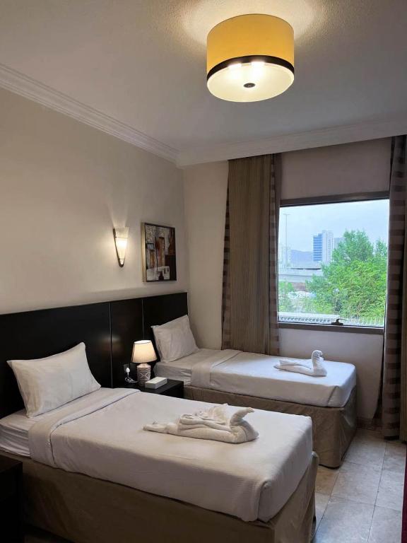 HUSSEIN BEYARI HOTEL
