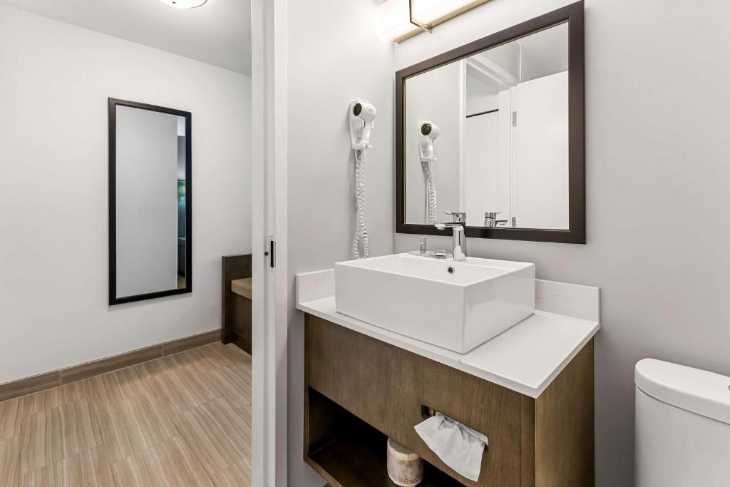 Best Western Cowichan Valley Inn photo