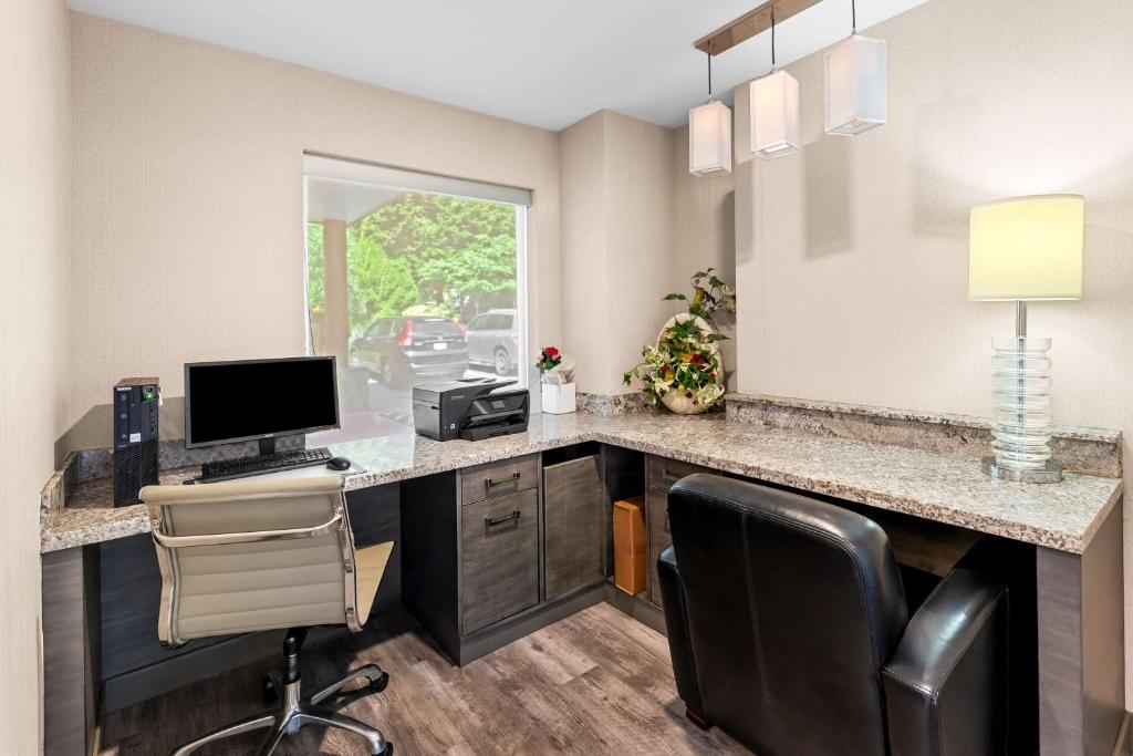 Best Western Cowichan Valley Inn photo