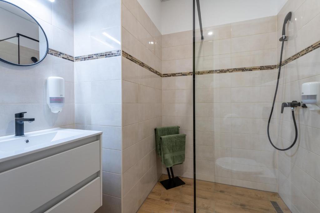 Budapest Holidays Downtown - Resim 32