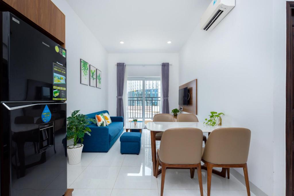 TV a/nebo společenská místnost v ubytování Mermaid seaview Vung Tau- Ruby homestay