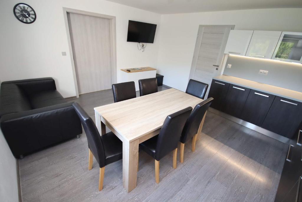 Kuchyň nebo kuchyňský kout v ubytování Apartmán u Trojmezí