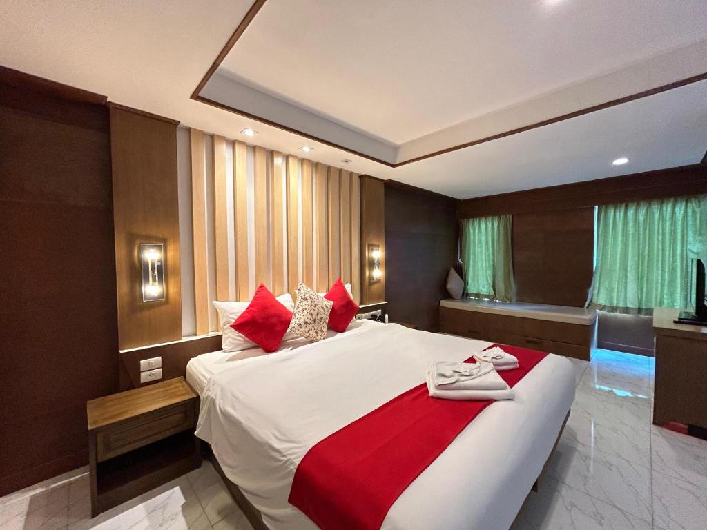 Postel nebo postele na pokoji v ubytování Cocoon APK Resort & Spa