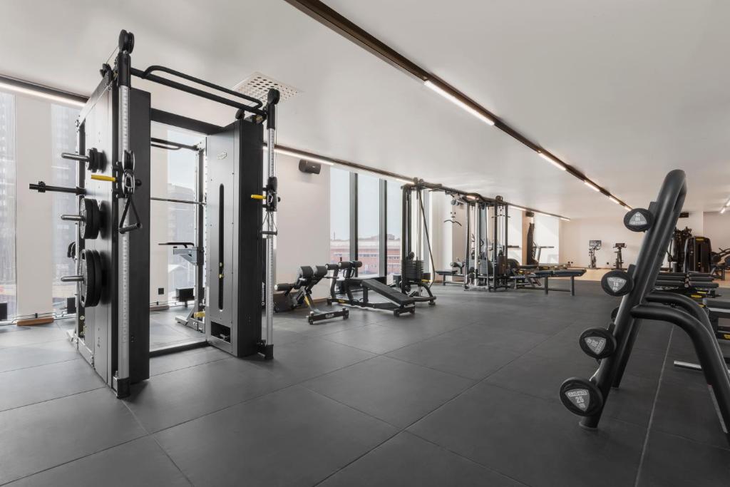 Fitness centrum a/nebo fitness zařízení v ubytování Clarion Hotel Karlatornet