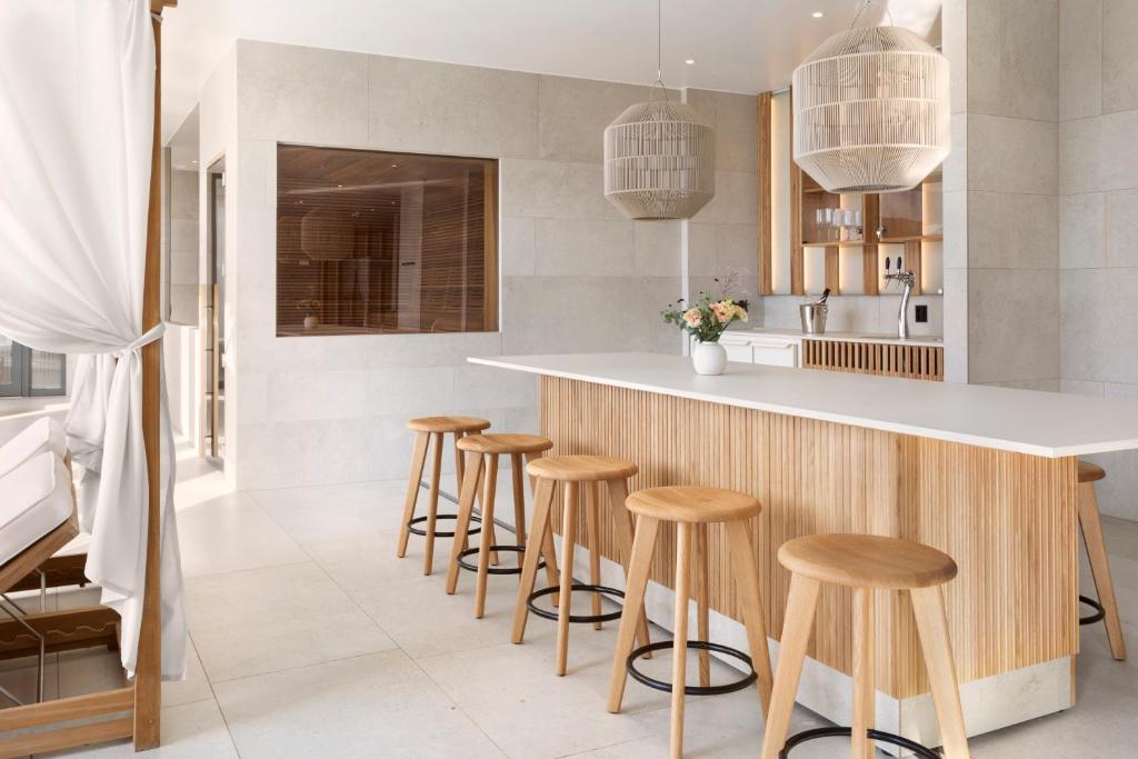 Clarion Hotel Karlatornet - Resim 17