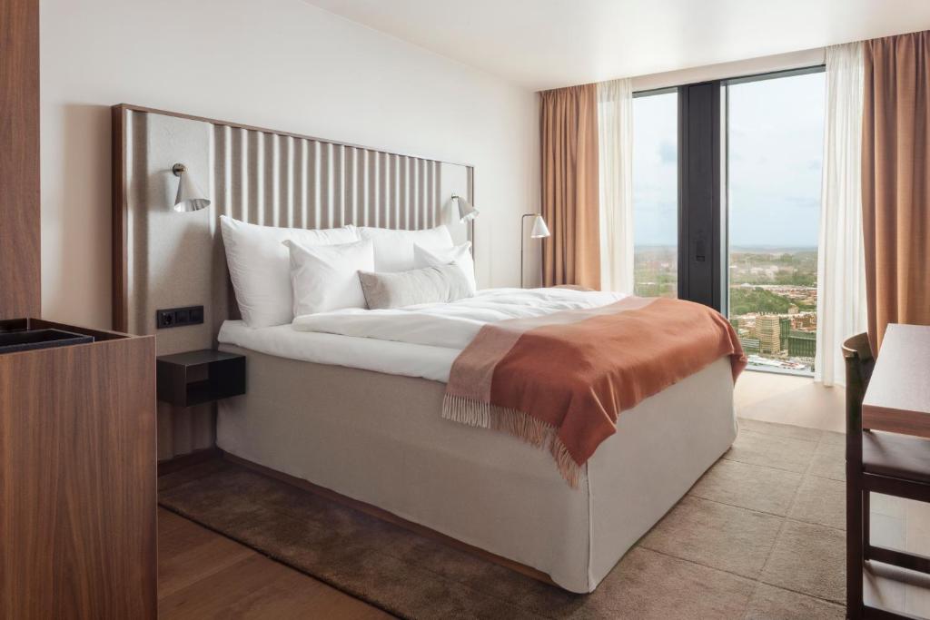 
Superior Room (58th Floor)
