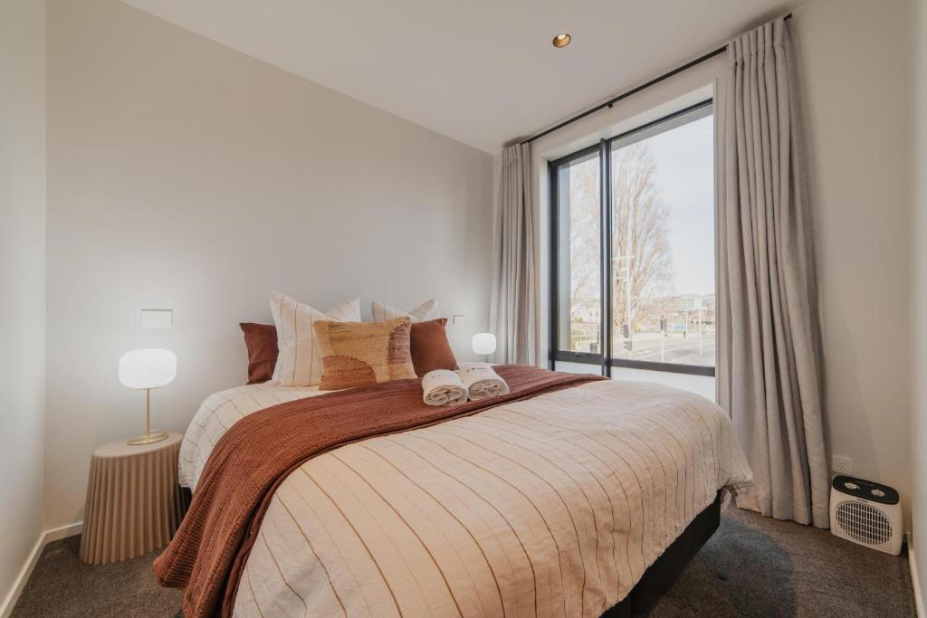 Chic and Contemporary Living at Cambridge Terrace - Resim 22