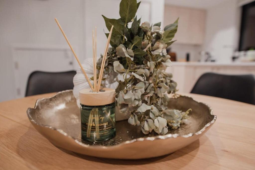 Central City Oasis - Resim 23